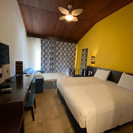 Iara Beach Hotel Boutique Salvador Buitenkant foto
